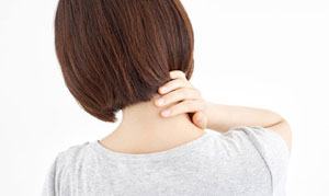 首の痛み・肩こり